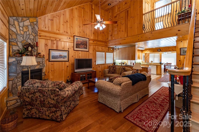 1053 Rich Hill Mountain Rd, Glade Valley, NC 28627