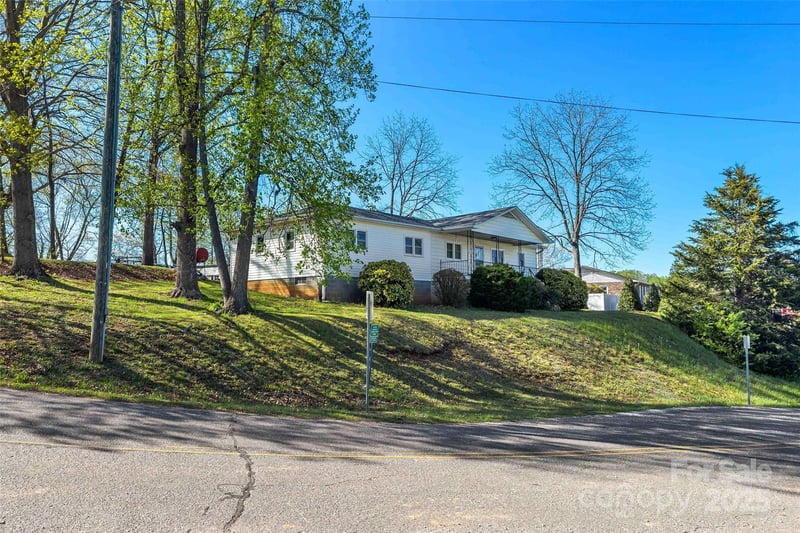 36 - 50 Catawba Ave, Marion, NC 28752