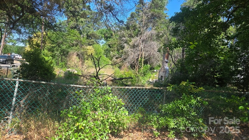 236 Patterson St, Maxton, NC 28364