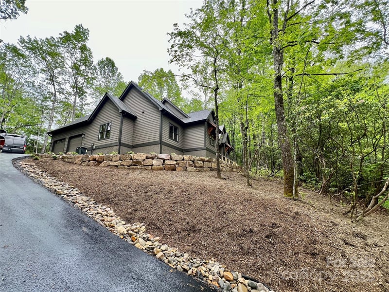 435 Soquili Dr, Brevard, NC 28712