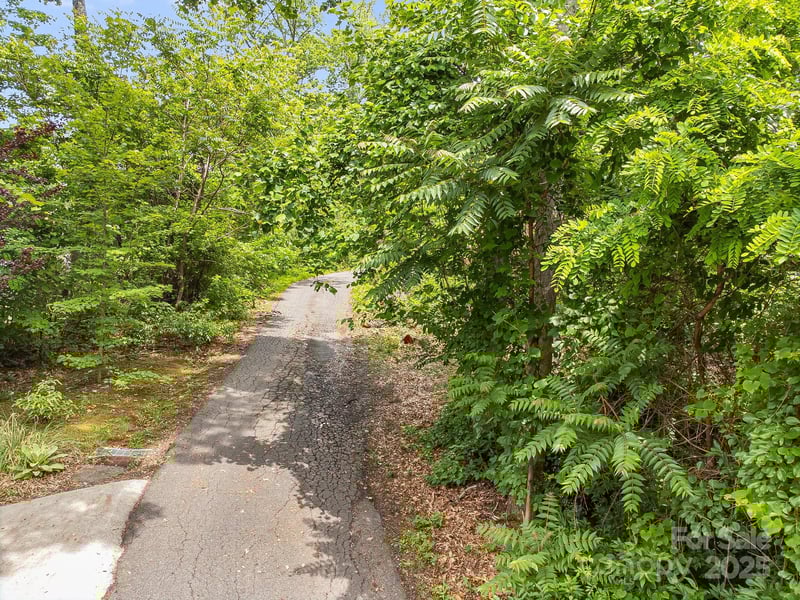 9999 Small Mountain Dr, Asheville, NC 28805