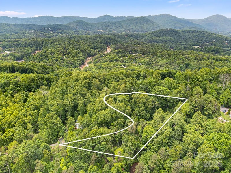 9999 Small Mountain Dr, Asheville, NC 28805