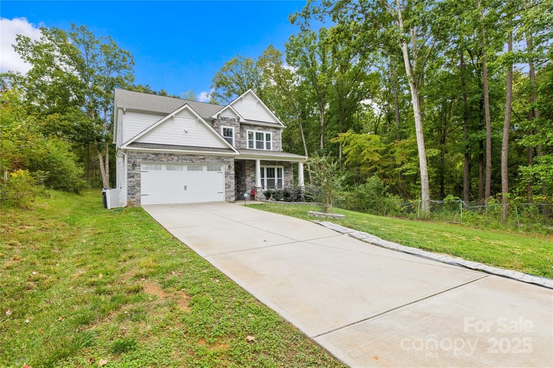 1727 Grace Ln, Charlotte, NC 28262
