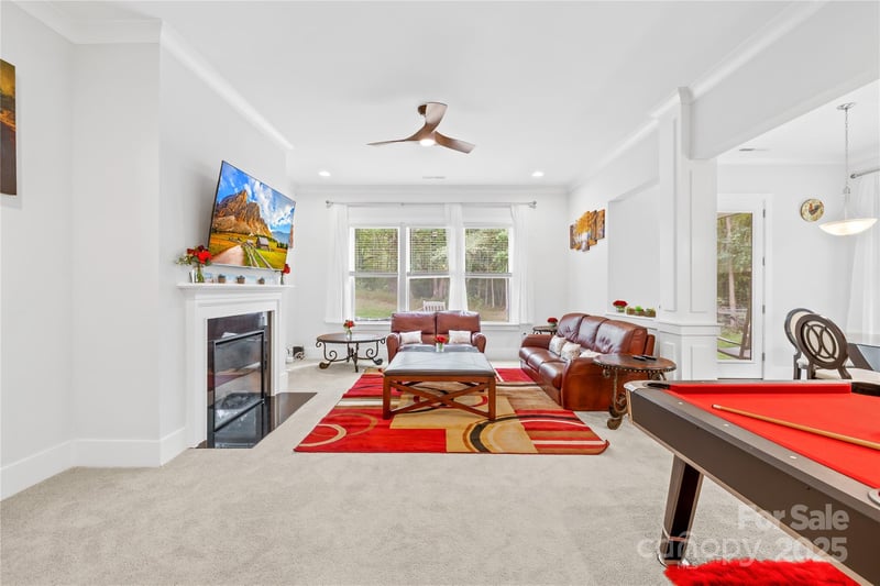 1727 Grace Ln, Charlotte, NC 28262