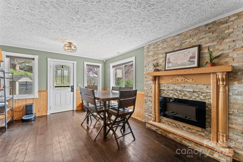 3610 Collettsville Rd, Lenoir, NC 28645