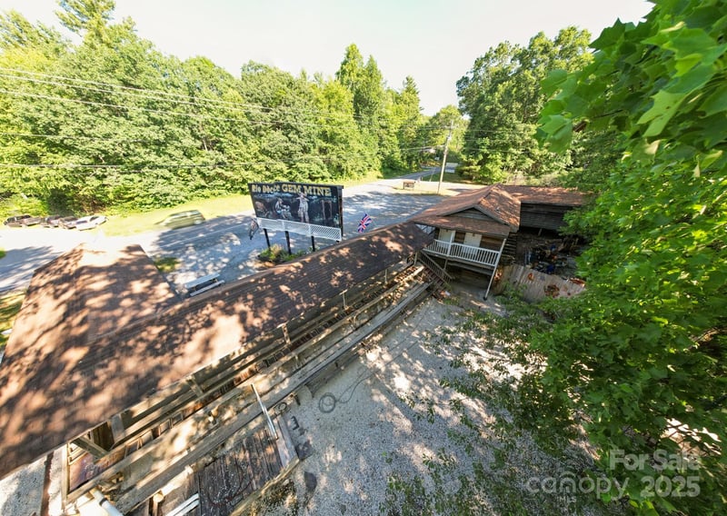 14622 226 Hw, Spruce Pine, NC 28777