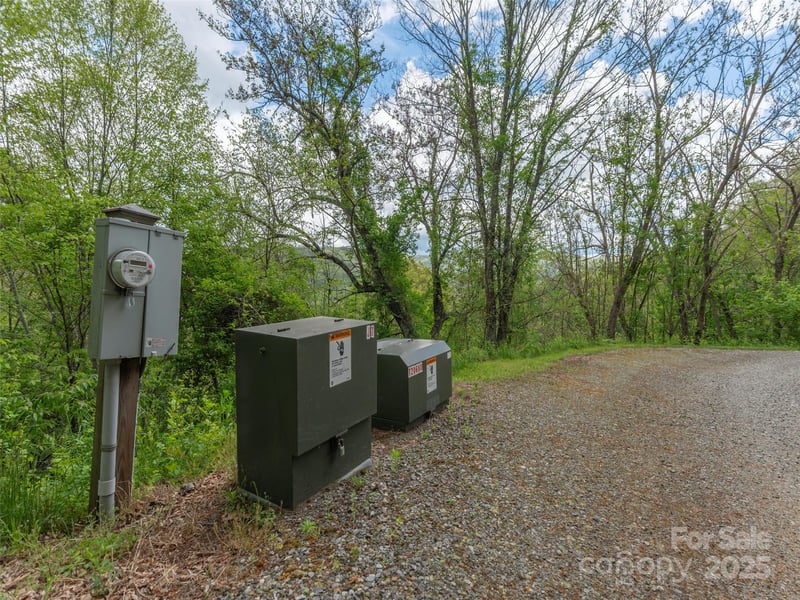 00 Quest Cv, Clyde, NC 28721
