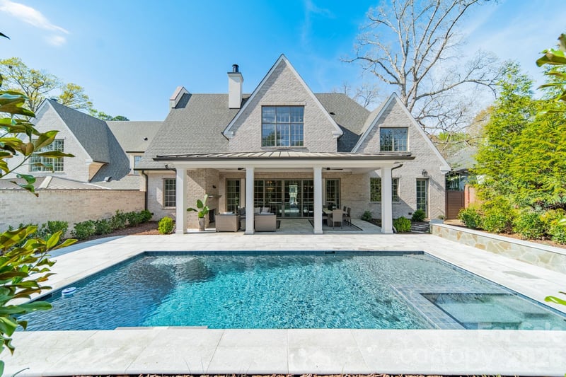 2113 Brandon Cir, Charlotte, NC 28211
