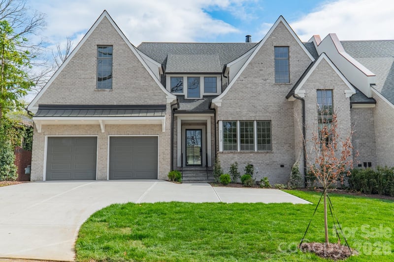 2113 Brandon Cir, Charlotte, NC 28211