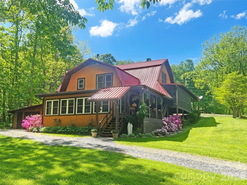 550 Joe Payne Rd, Marshall, NC 28753