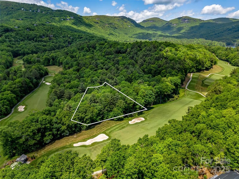 J 33 Cherokee Point, Lake Toxaway, NC 28747