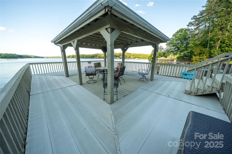 24264 Strand Dr, Albemarle, NC 28001