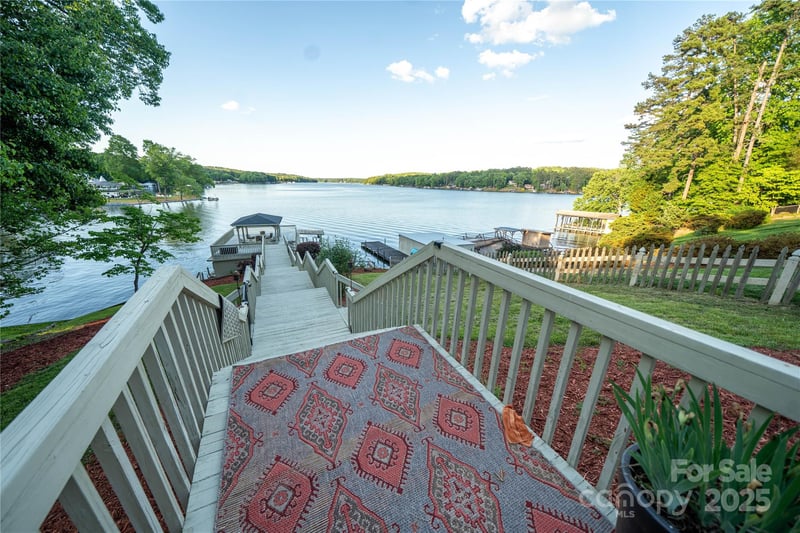 24264 Strand Dr, Albemarle, NC 28001
