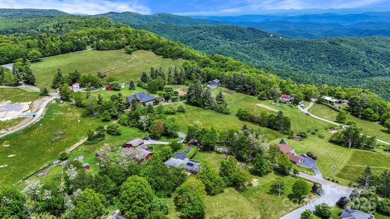 1925 Green Hill Rd, Blowing Rock, NC 28605