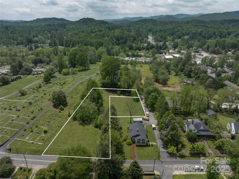 99999 Goodwin Ln, Brevard, NC 28712