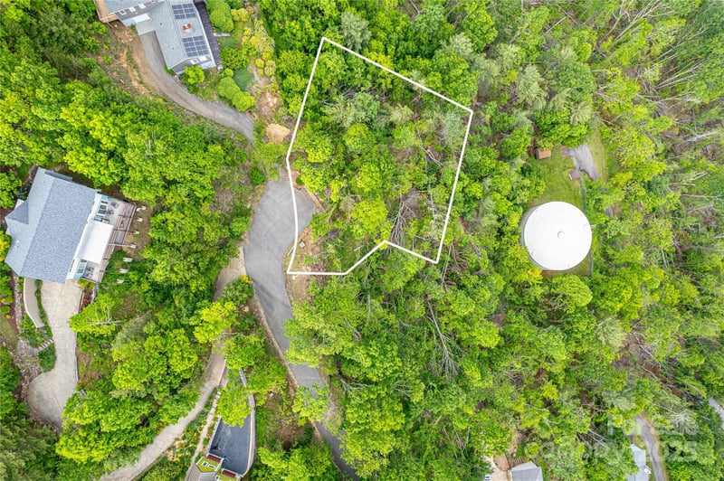 99999 Black Oak Dr #13, Asheville, NC 28804