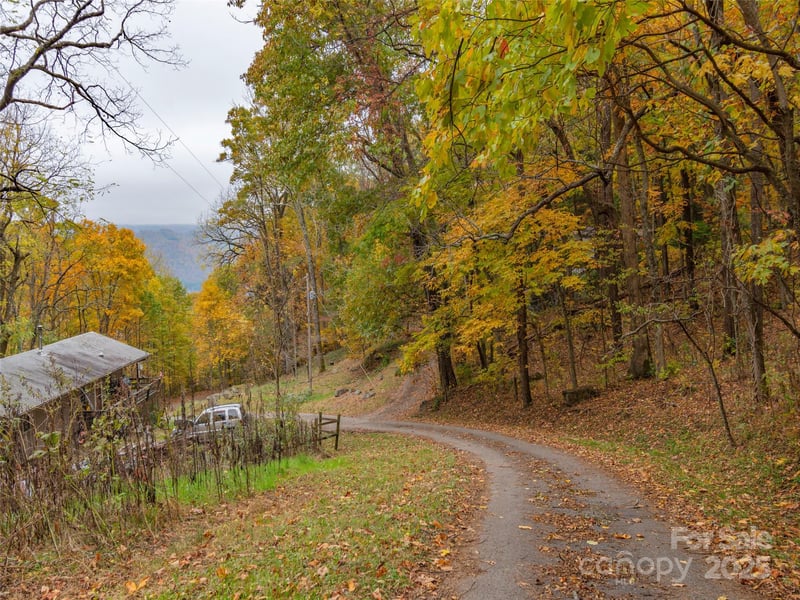 000 Sleepy Hollow Ln #14, Canton, NC 28716