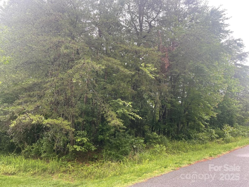 2488 Compass St, Conover, NC 28613