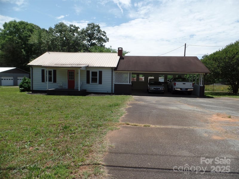 5004 King Wilkinson Rd, Denver, NC 28037