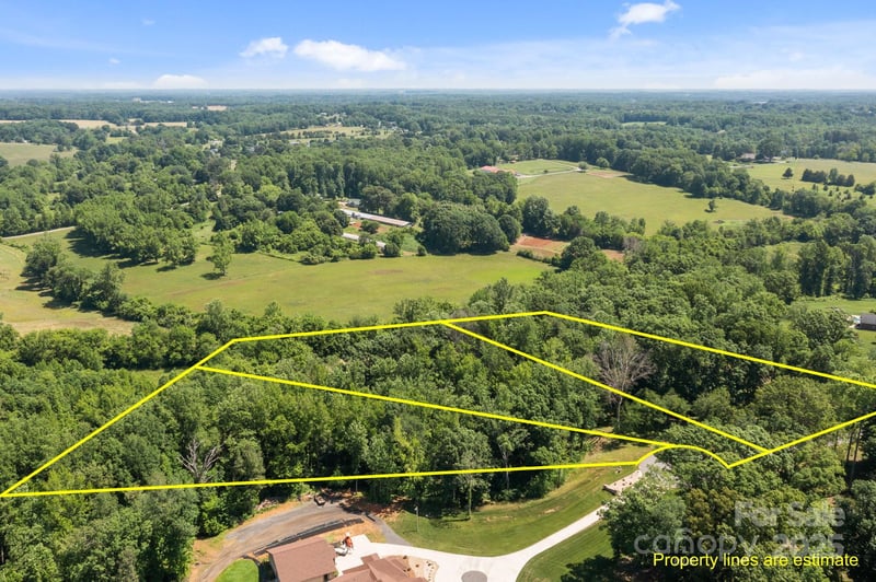 128 Backrush Ct, Statesville, NC 28625