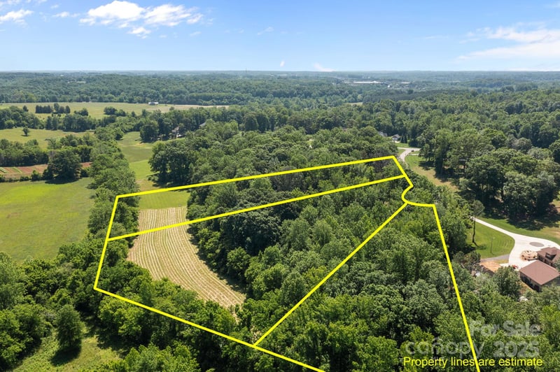 128 Backrush Ct, Statesville, NC 28625