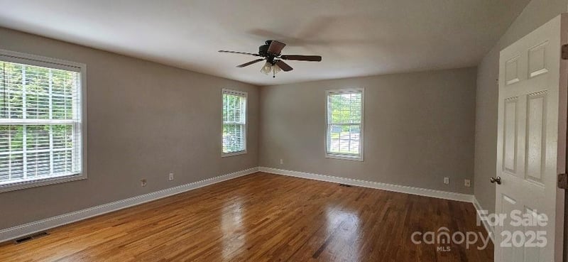 2820 Bellhaven Cir, Charlotte, NC 28214