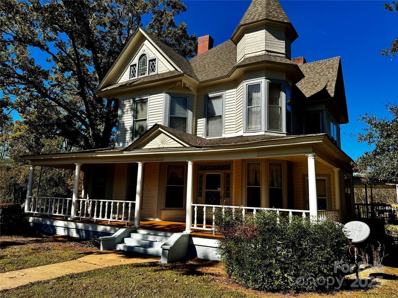 4689 Lakeview Acres Rd, Valdese, NC 28690