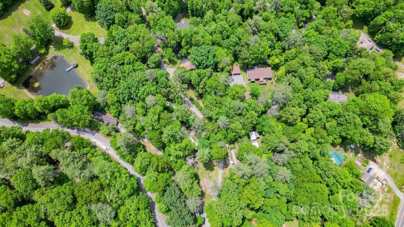 140 Old Ccc Rd, Hendersonville, NC 28739