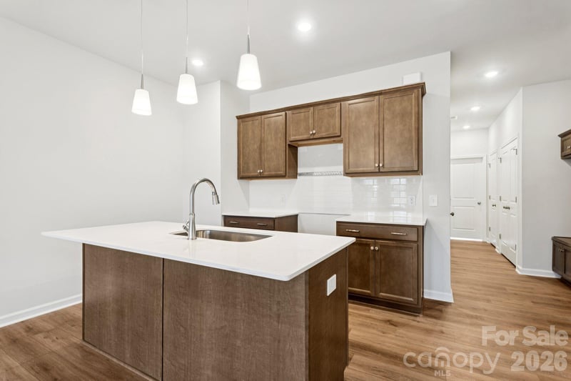 4750 Lakeview Rd, Charlotte, NC 28216