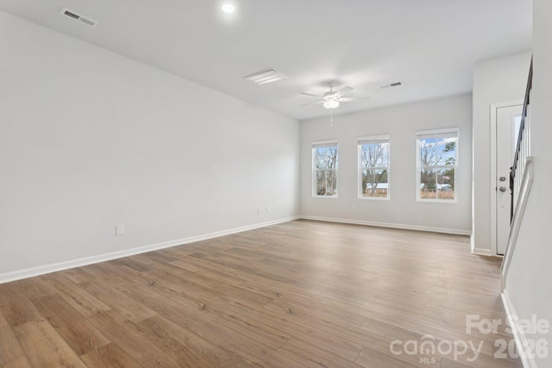 4742 Lakeview Rd #17, Charlotte, NC 28216