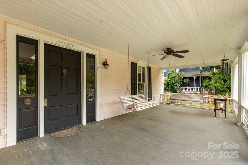 7 Kings Mountain St, York, SC 29745