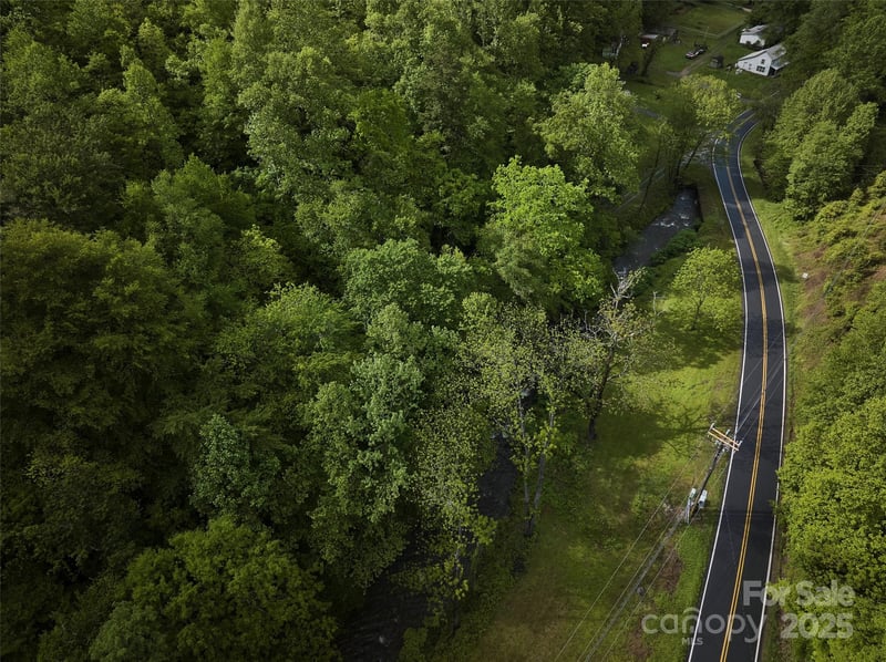 210 Conleys Creek Rd, Whittier, NC 28789