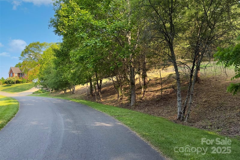 VL Smith Knolls Rd, Fairview, NC 28730