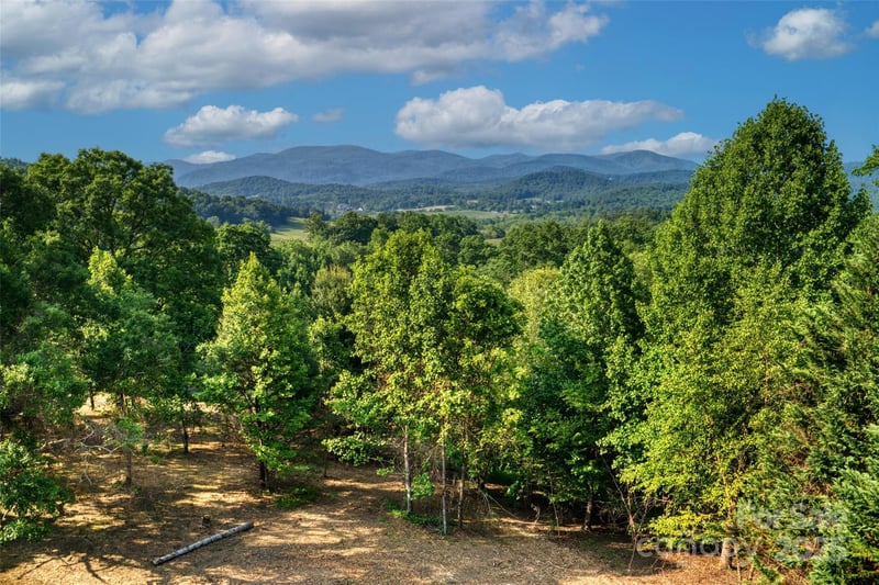 VL Smith Knolls Rd, Fairview, NC 28730