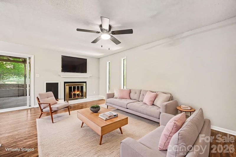 7900 Horse Chestnut Ln, Charlotte, NC 28277
