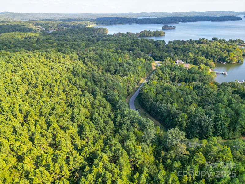 222 Mallard Dr, New London, NC 28127