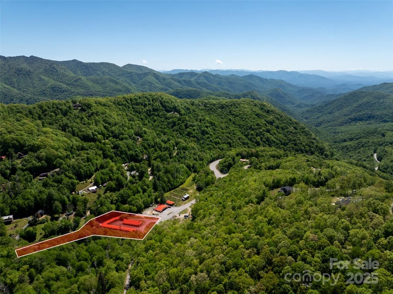11242 Us 19 Hw, Maggie Valley, NC 28751