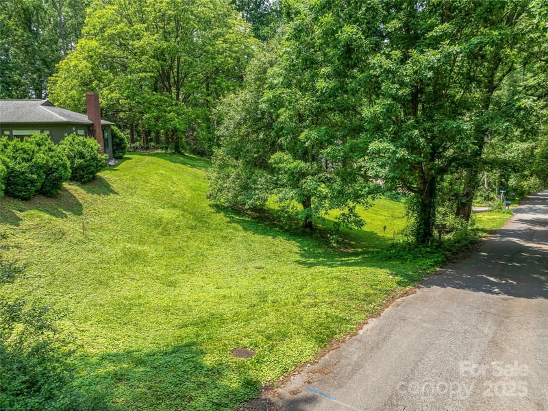 99999 Skyland Cir #3, Asheville, NC 28804