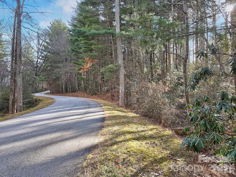 000 Ravenwood Dr #6, Fletcher, NC 28732
