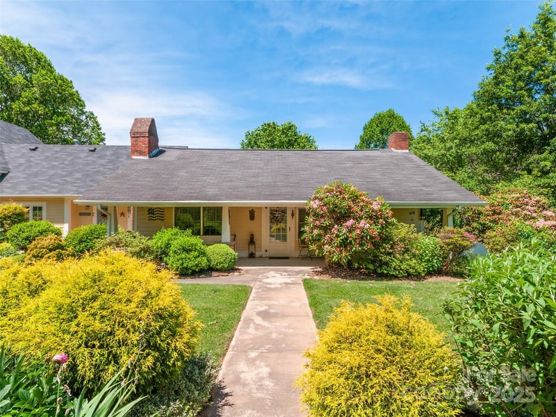 229 Crabtree Mountain Rd, Canton, NC 28716