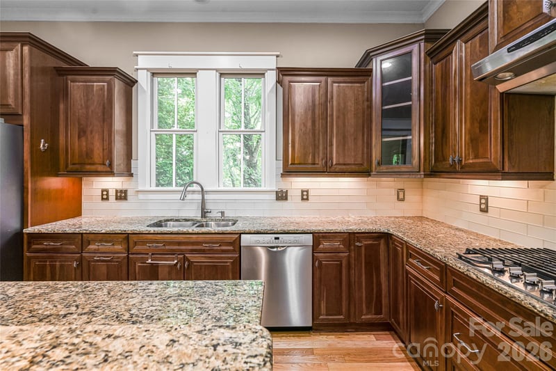 1 East Owl Creek Ln, Fairview, NC 28730