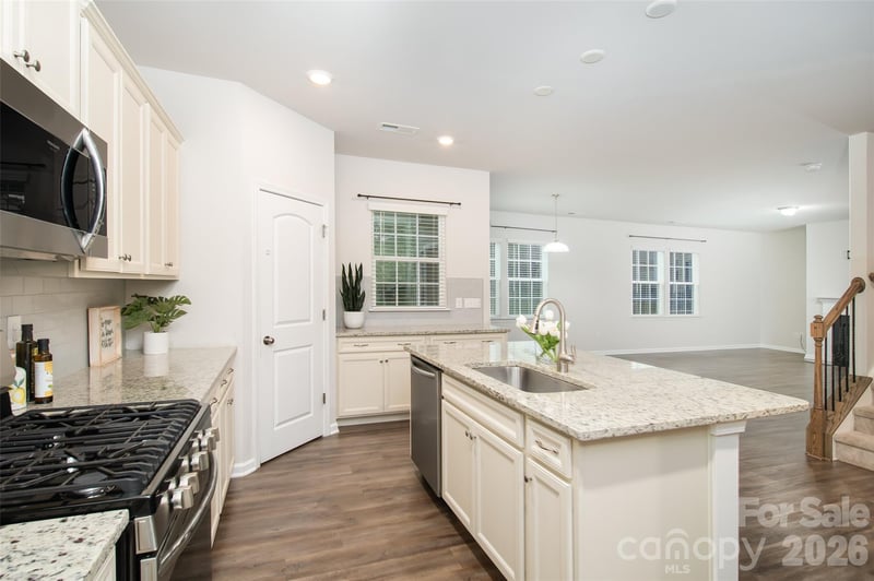 150 Morehouse Ave, Mooresville, NC 28117