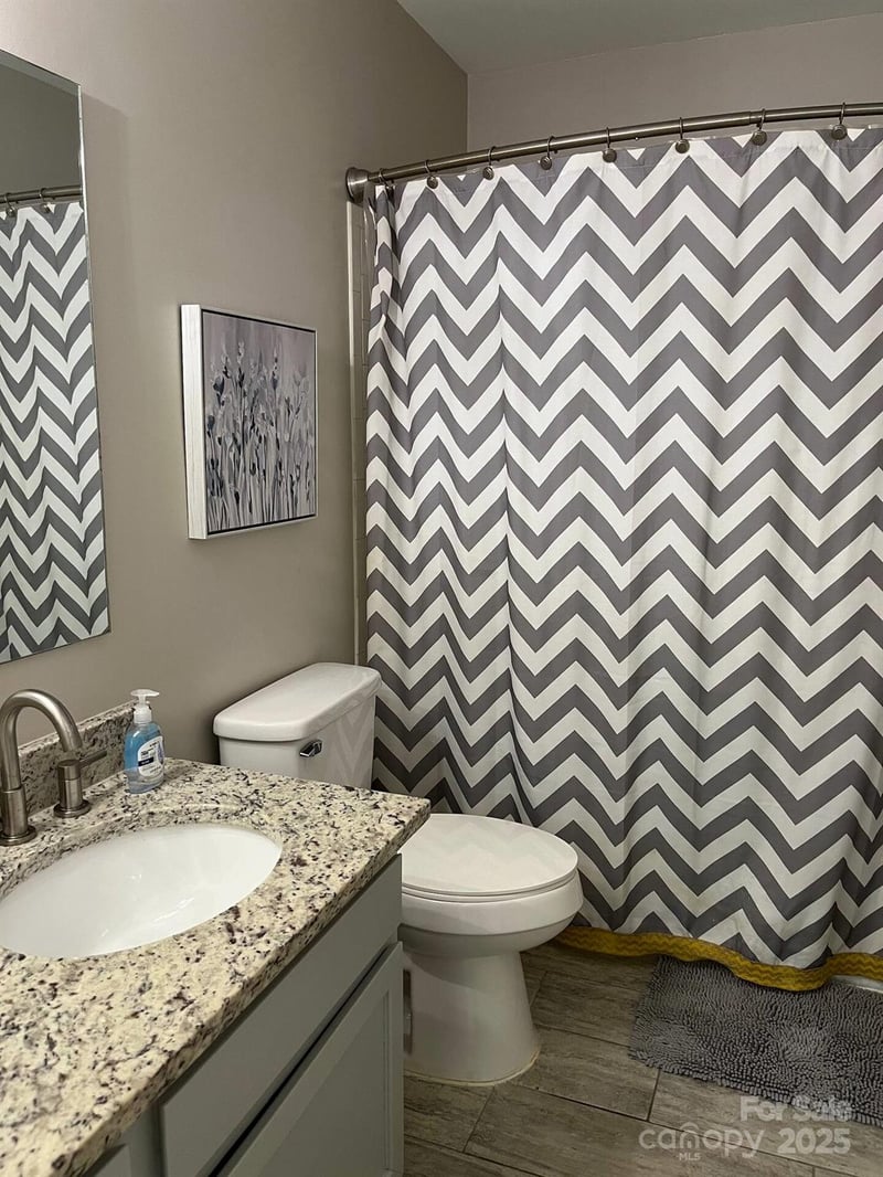 229 Windsor Point Rd #6B, Columbia, SC 29223