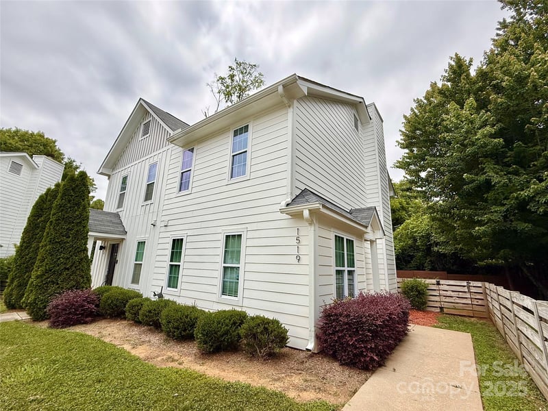 1519 Briar Creek Rd #B, Charlotte, NC 28205