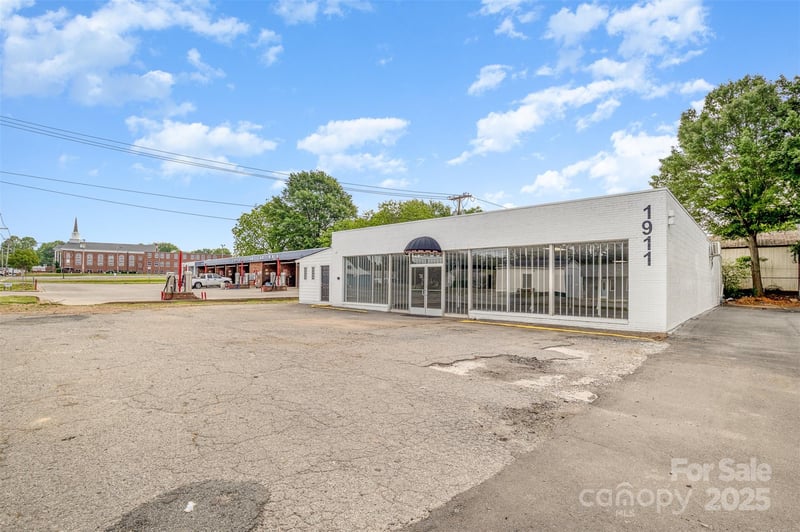 1911 Ozark Ave, Gastonia, NC 28054