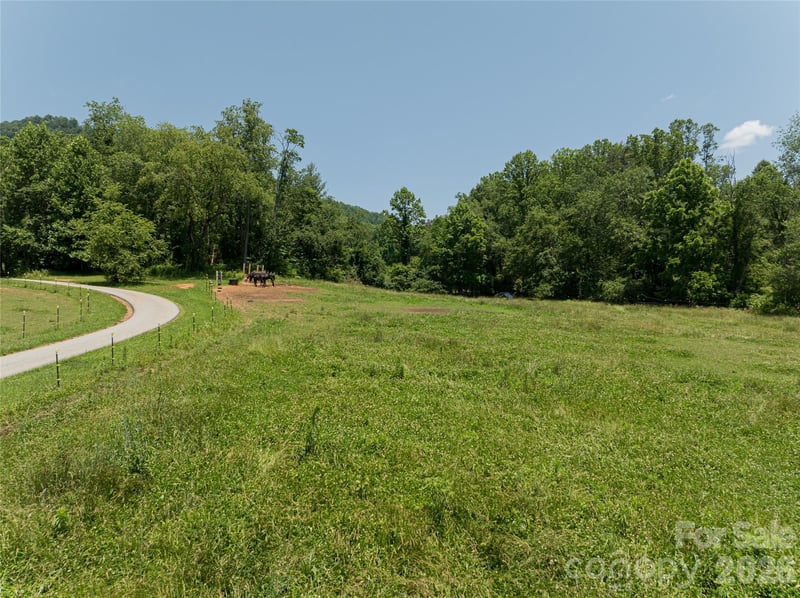 173 Avery Creek Rd, Arden, NC 28704