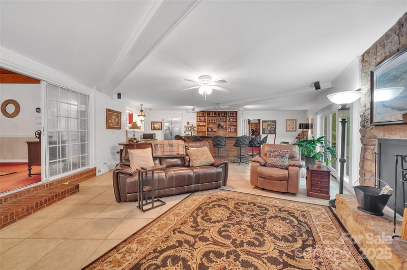 514 Wood St, Troy, NC 27371