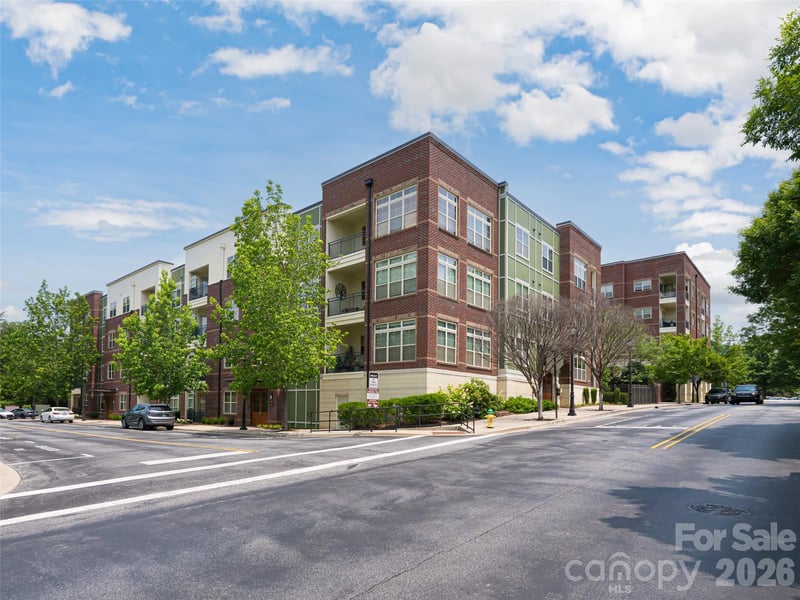 5 Farleigh St #206, Asheville, NC 28803