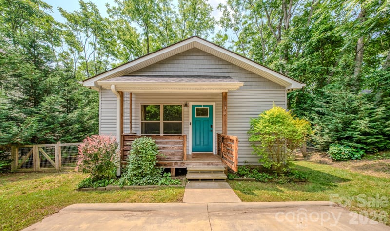 136 Old County Home Rd, Asheville, NC 28806