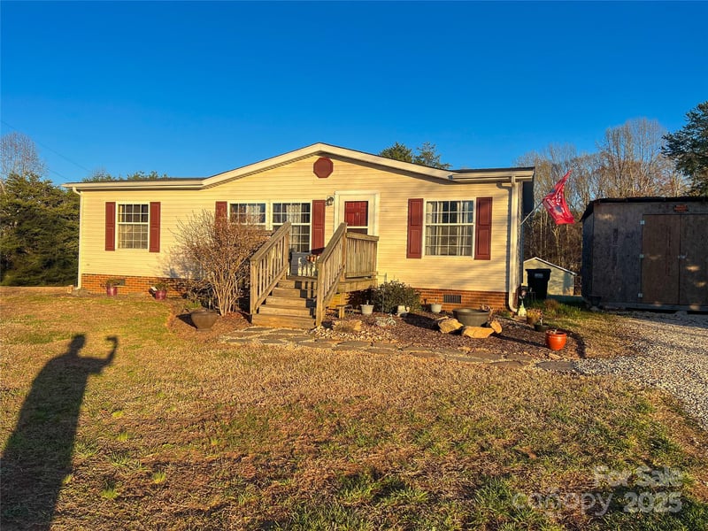 110 Dorothy Ln, Mooresville, NC 28117